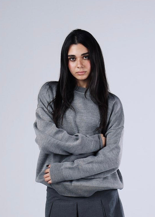 GRAY KNIT SWEATER